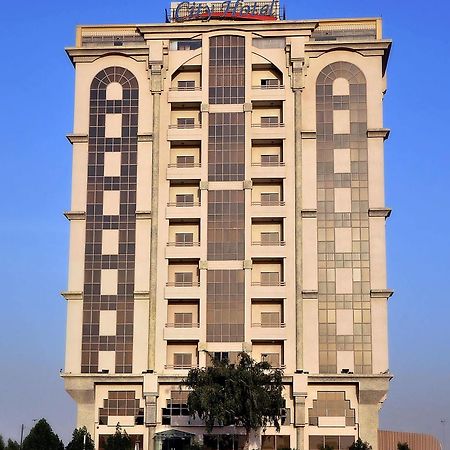 City Hotel Ras al-Khaimah Exteriör bild