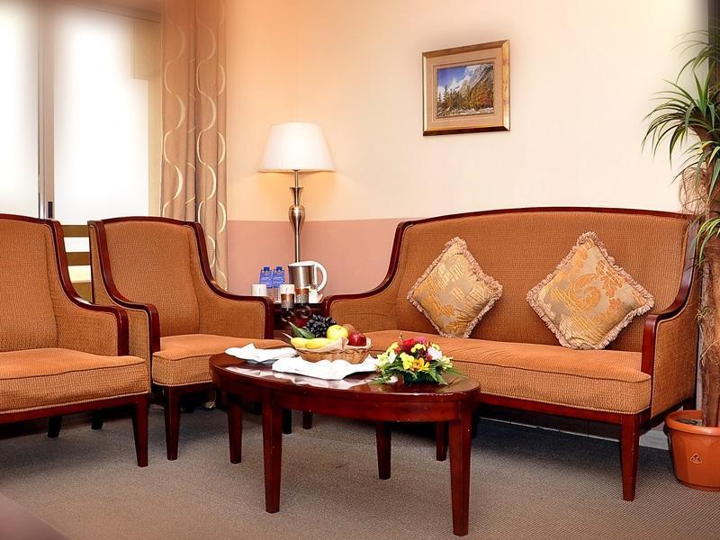 City Hotel Ras al-Khaimah Exteriör bild